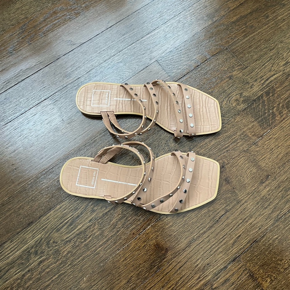 Cleaning out. Hardly worn sandals